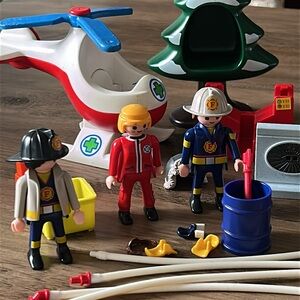 Playmobill lot of 25 pcs Firefighter with Figures and Accessories